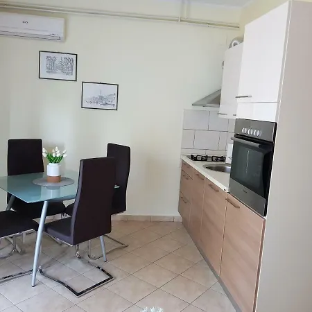 Leo-mar Apartmán *
